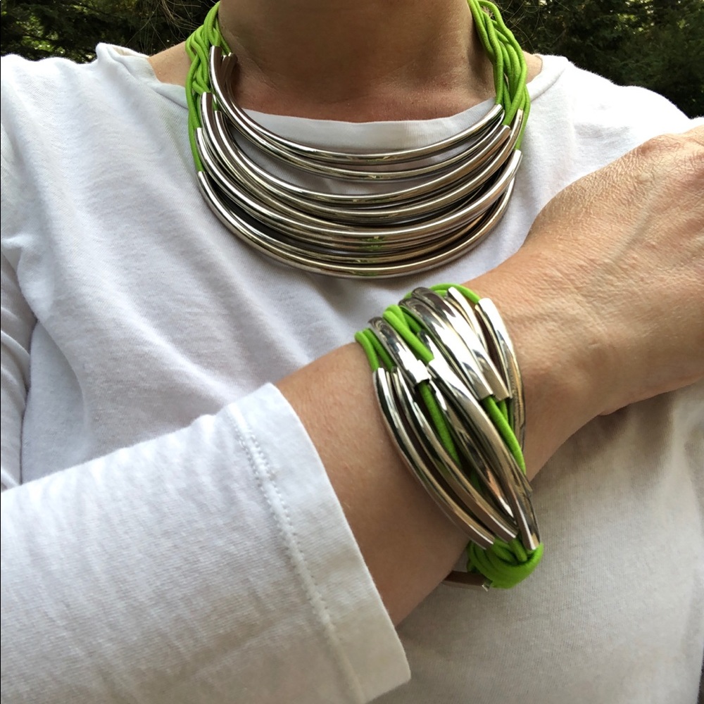 Green & silver multi-strand necklace & bracelet